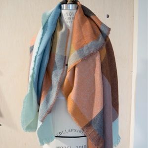 Woven Blanket Scarf by Zara